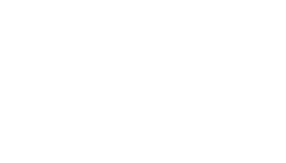 Bílá silueta obrysu České republiky na světle šedém pozadí.